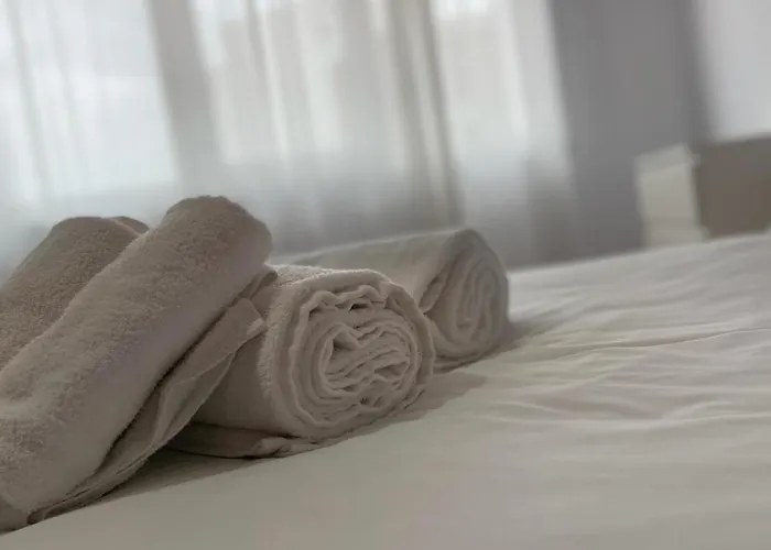 Cies Suitel Lopez De Neira 28 - Your Vigo