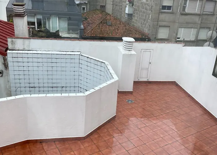 Cies Suitel Lopez De Neira 28 - Your 4* Vigo