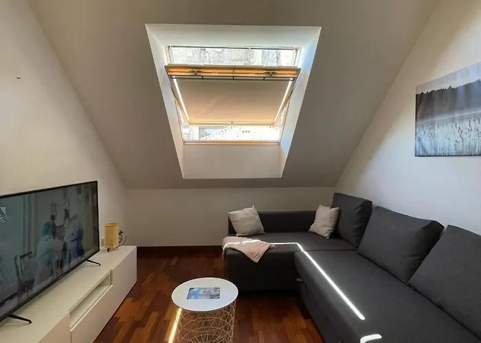 Cies Suitel Lopez De Neira 28 - Your 4* Vigo